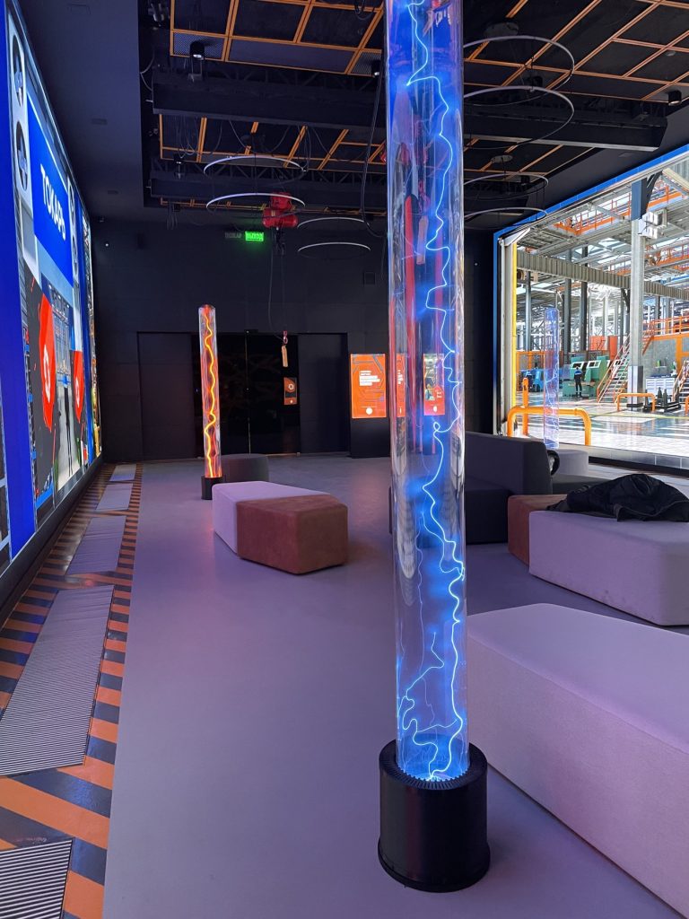 A Blue column at the Centre for Modern Professions