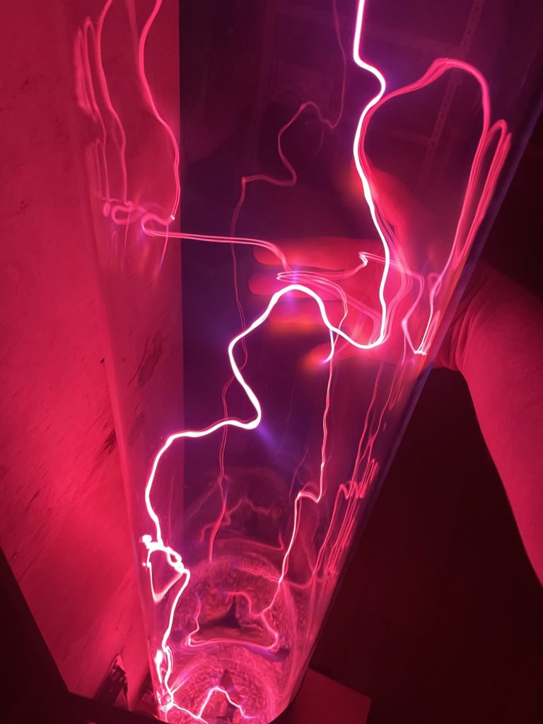 Red Rose — a red-pink filament with a lilac halo